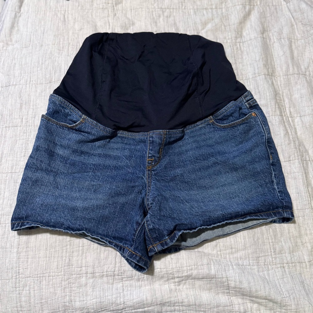 Ingrid & Isabel Midi Maternity Jean Shorts